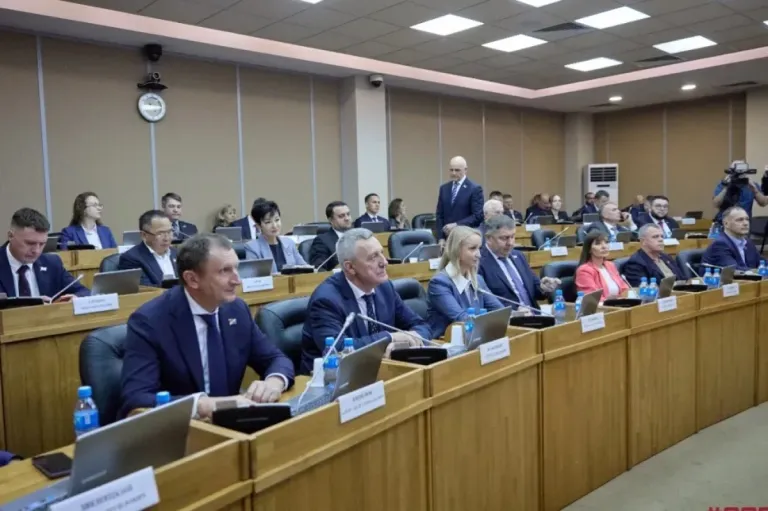 Депутаты Приморья расширили льготы для участников СВО и ветеранов
