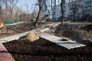 Во Владивостоке начали ремонт дороги на Ильичёва