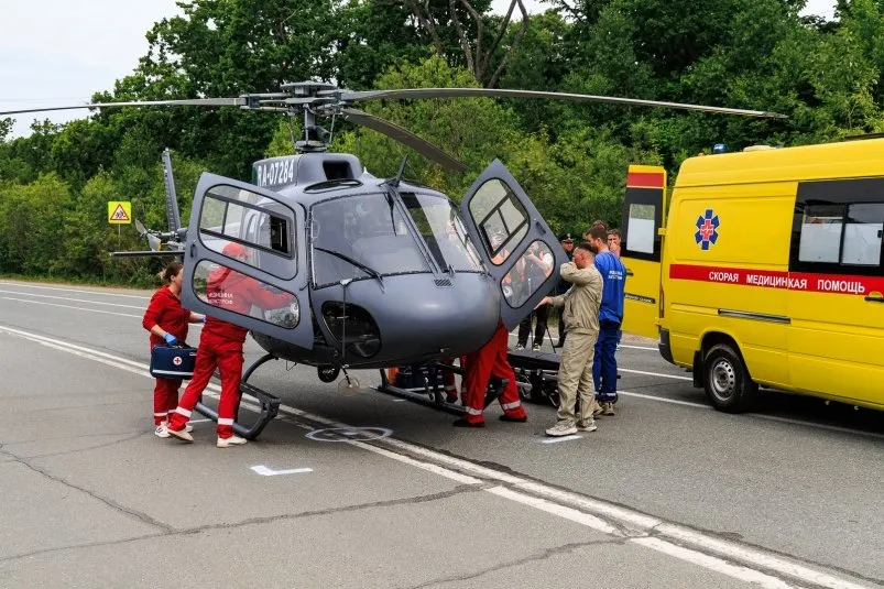 Санитарная авиация эвакуировала из Дальнегорска двух пациентов с инфарктами