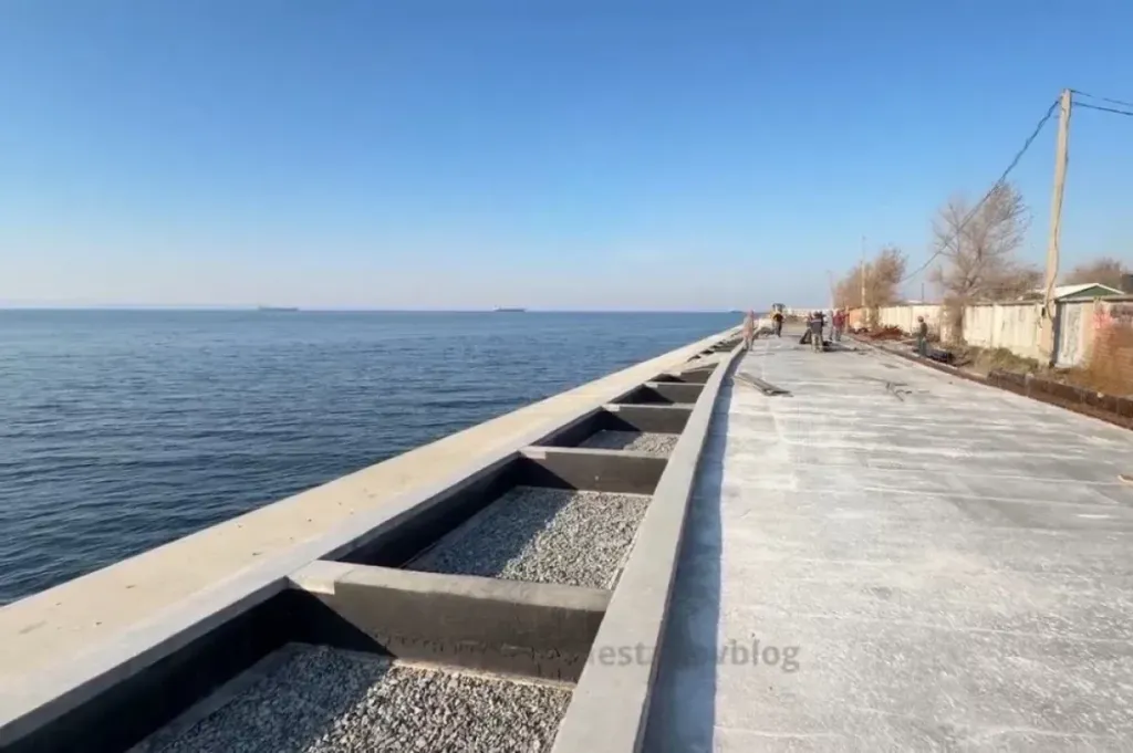 Во Владивостоке строят новый участок набережной Спортивной гавани